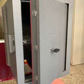 CASSAFORTE A MURO CISA ART. 82015-61